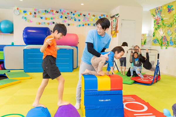 楽しく運動に取り組む子どもたち